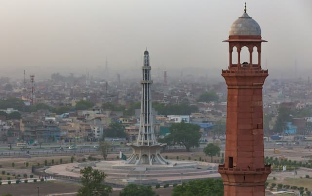 Minar-e-Pakistan rising over Lahore